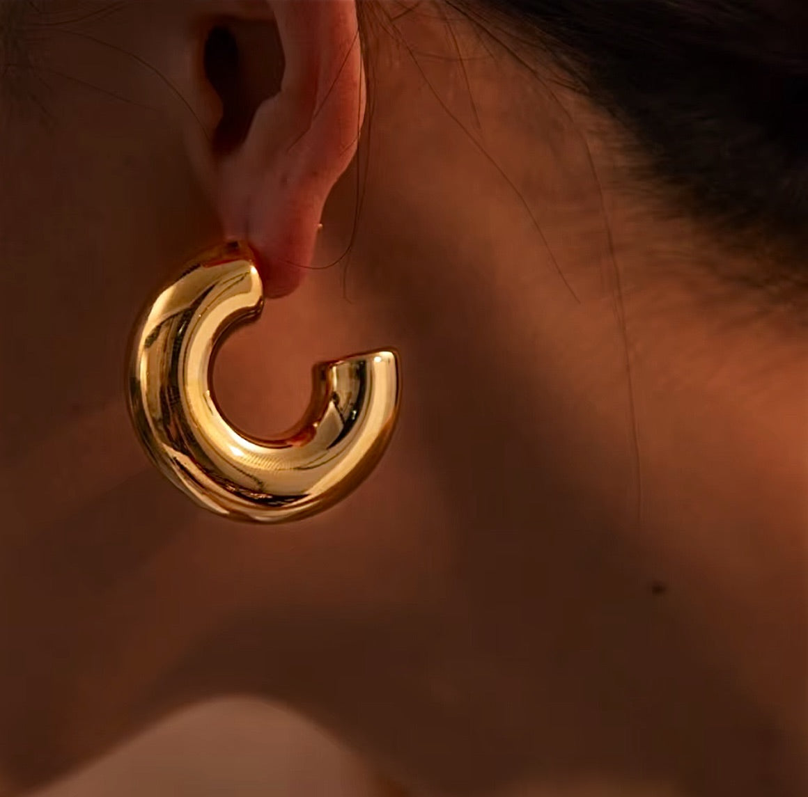Zuri Chunky Hoops - Gold