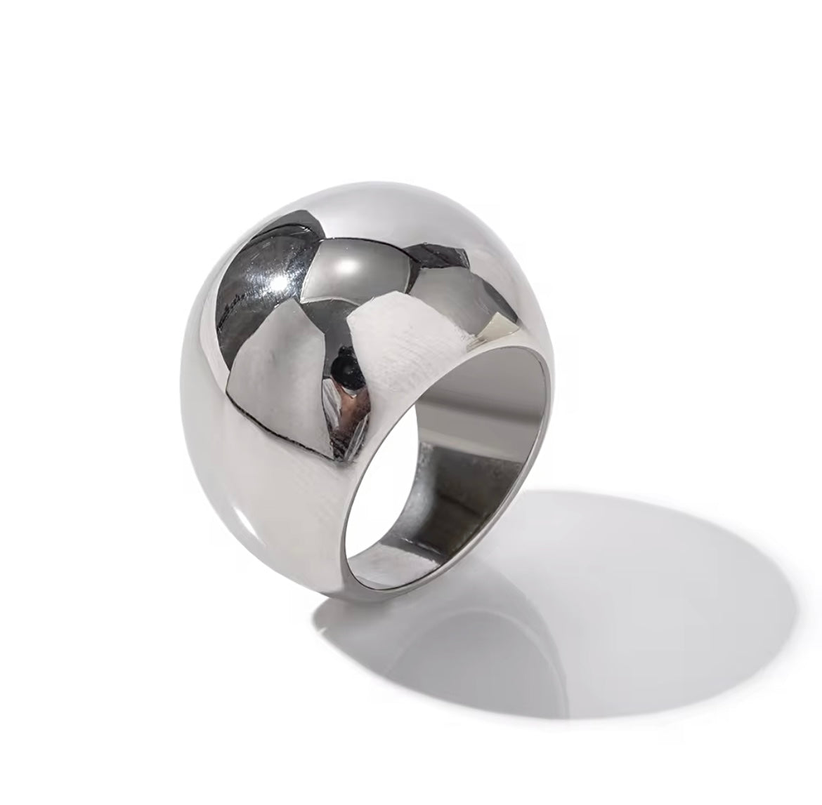 Dezeen Dome Ring - Silver